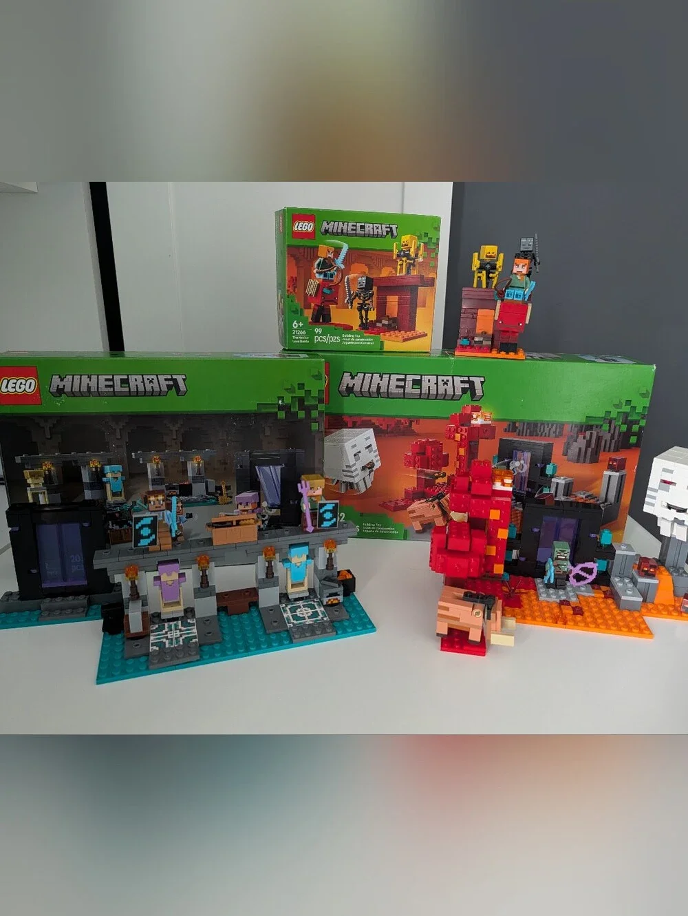 Lego Minecraft Lot Bundle 21266, 21252,21255 Complete Or Mostly CompleteNo Books